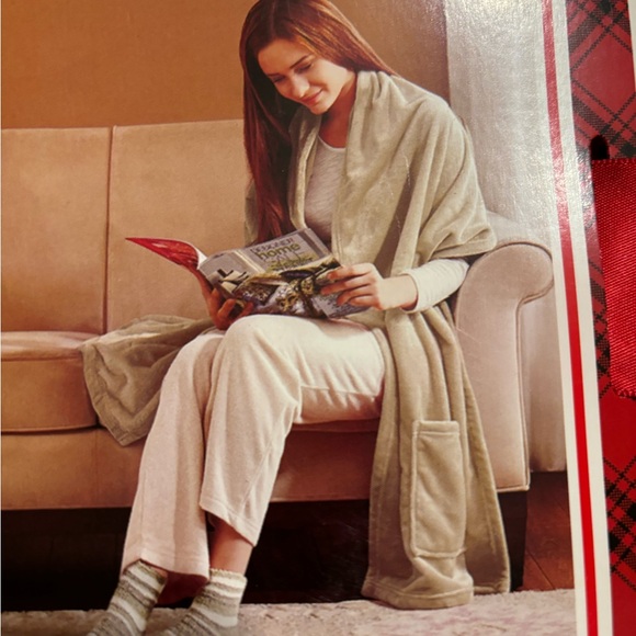 Living Quarters set NWT - Picture 5 of 7